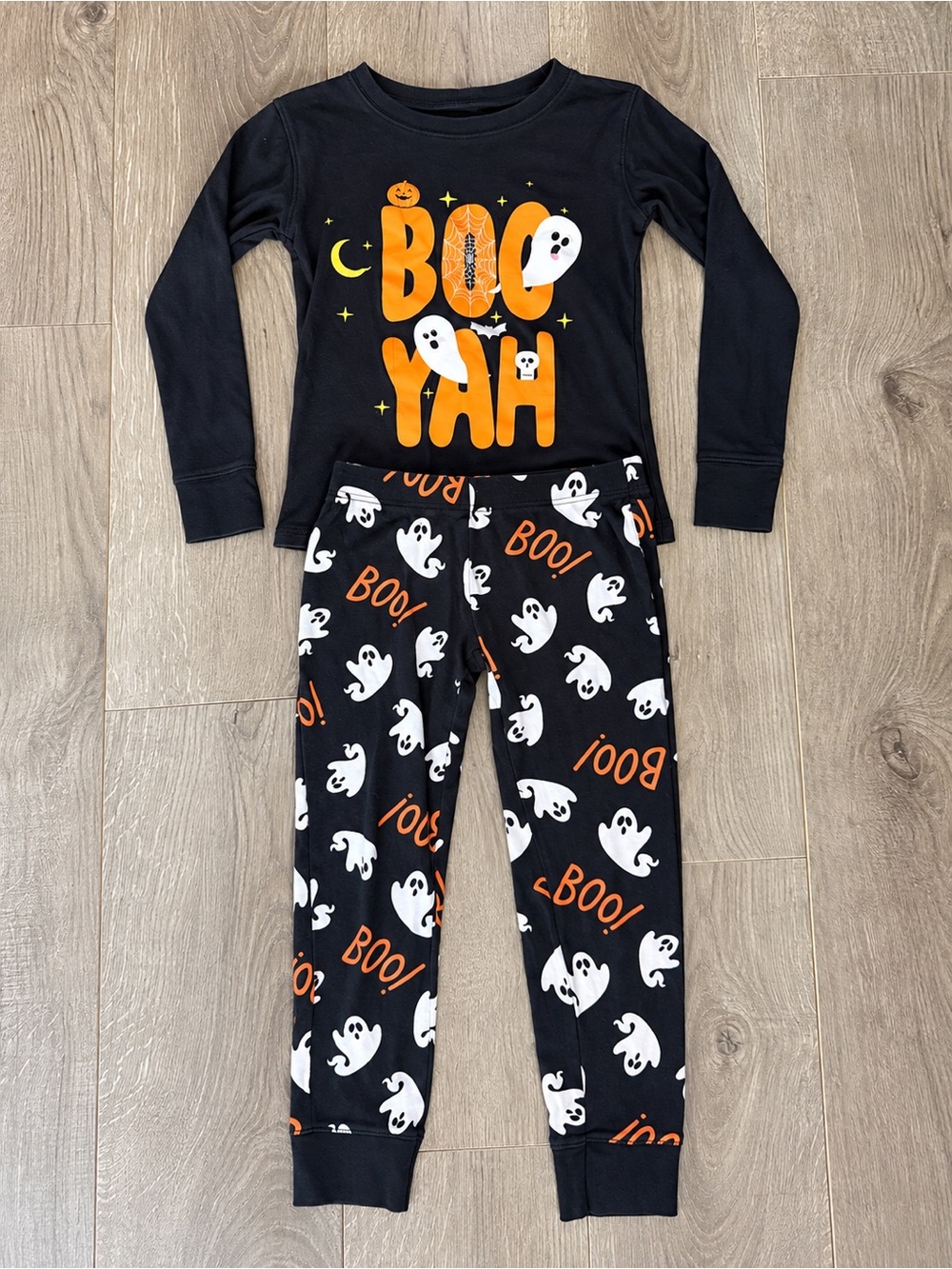 Old Navy Kids Halloween Pajama Set – Size 6